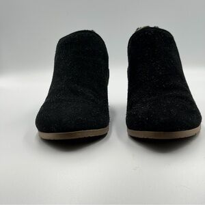 Reaction Kenneth Cole Black Suede Mules